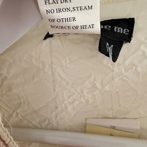 UBU Bed Jacket - Picture 8 of 11